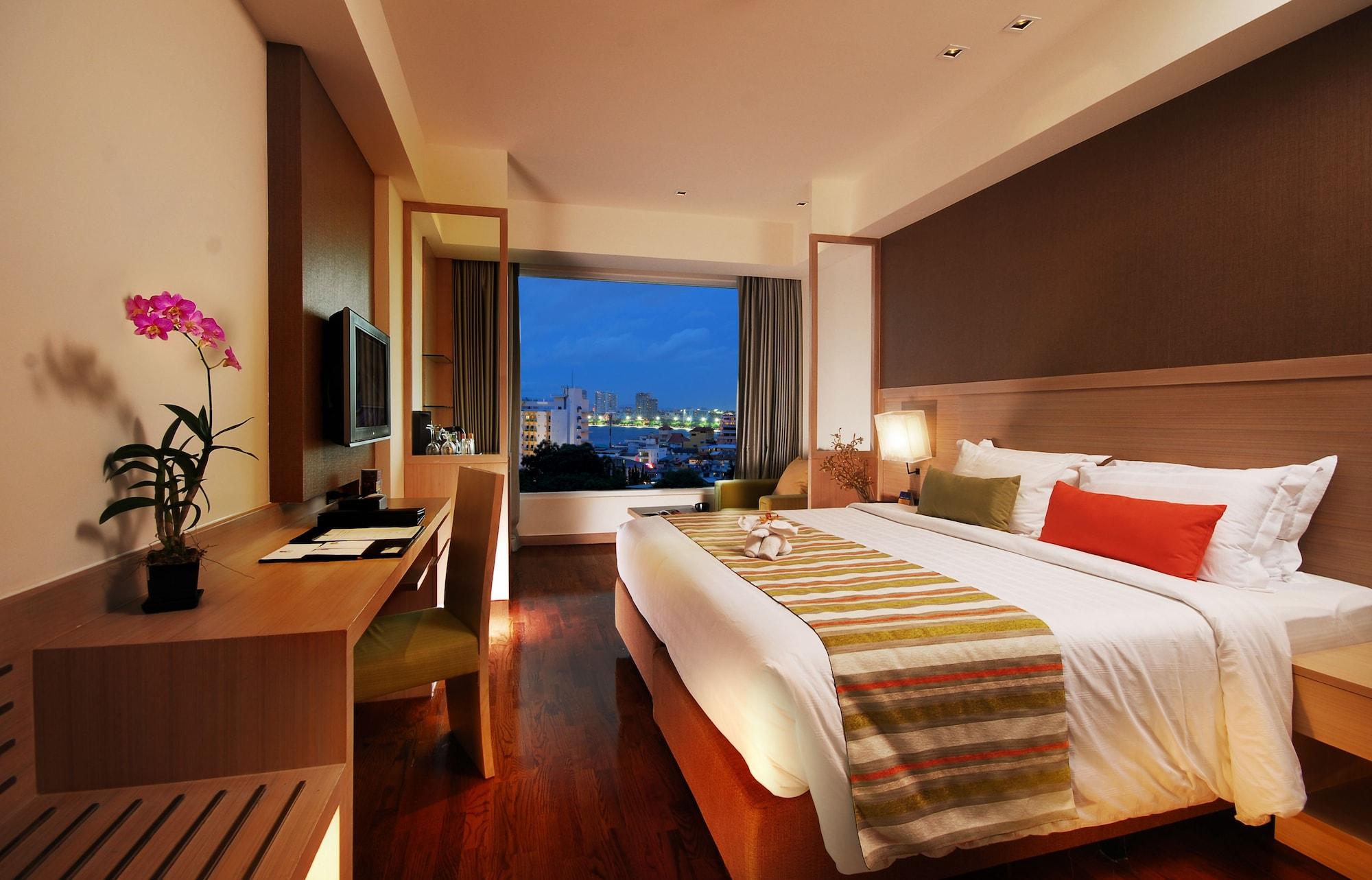 Signature Pattaya Exterior photo